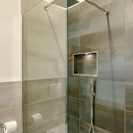 4 Bed In Skipton 84017 *